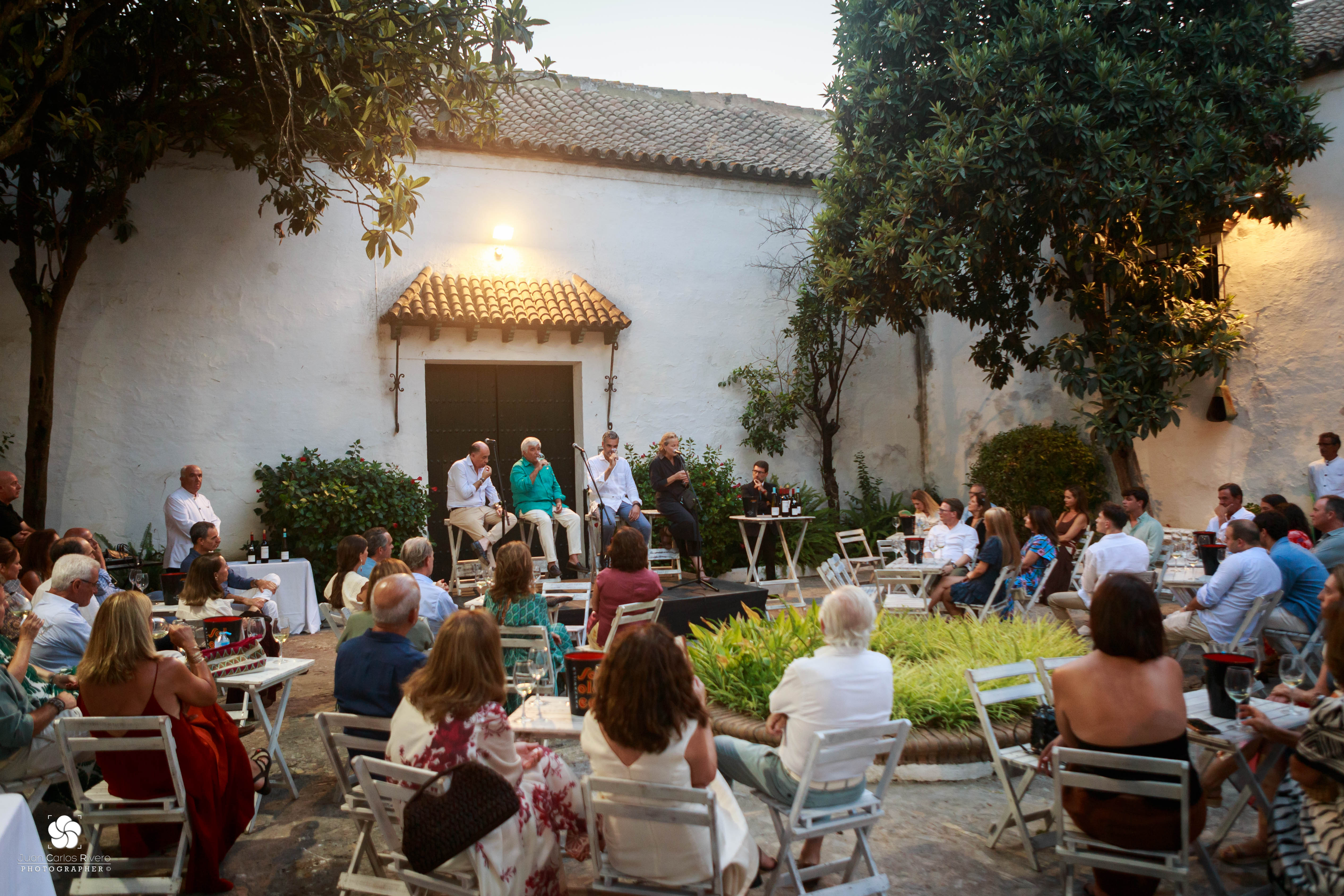 La familia Barbadillo celebra la XIV Cata I+D “Tío Toto”
